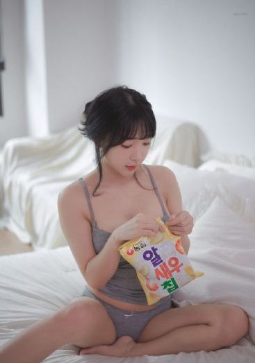 亚洲欧美图区自拍_高清高清在线