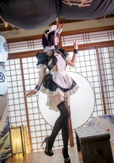 欧美情趣内衣时装展_蓝光完整视频观看