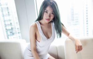 欧美风女装淘宝店铺_1080免费观看超清