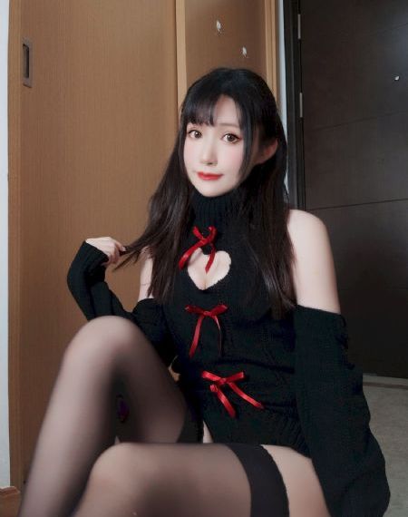 欧美情趣透明长裙图片_1080P完整版观看