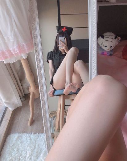 欧美色吧熟女图片_无删减在线播放